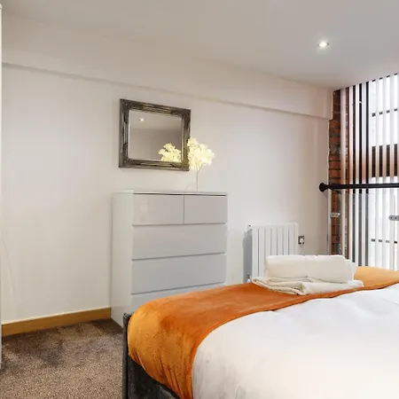 Charming Retreat In Bradford